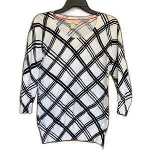 Banana Republic fine cotton geo sweater